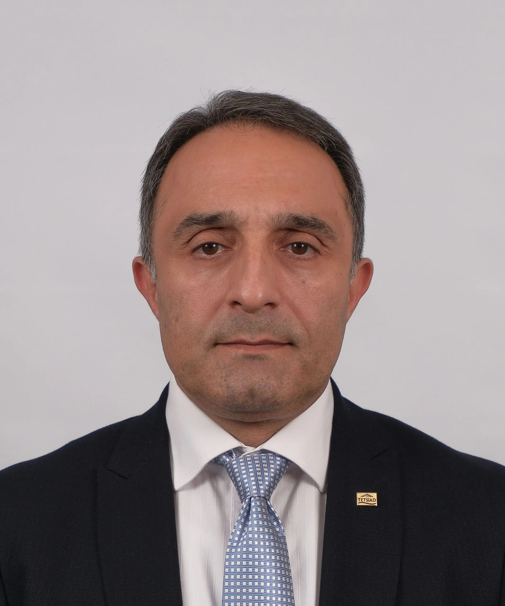TEKİN  MACİT